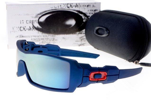 Oakley oil rig sunglasses in blue / ice iridium