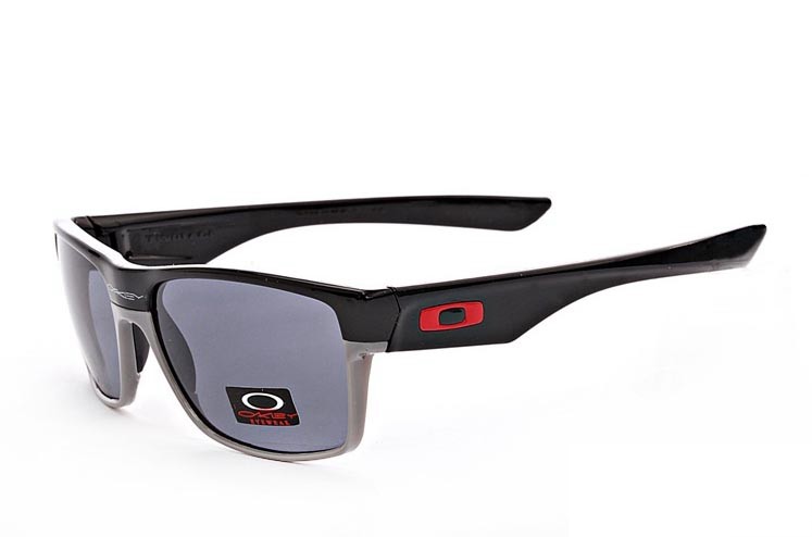 Oakley twoface sunglasses in matte black / dim grey iridium