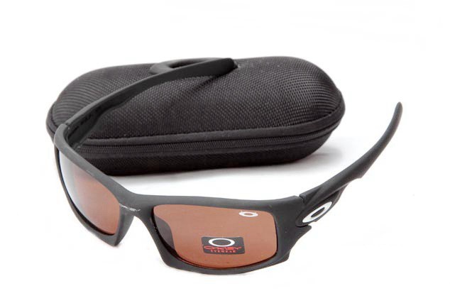 Oakley ten sunglasses in matte black / VR28 iridium