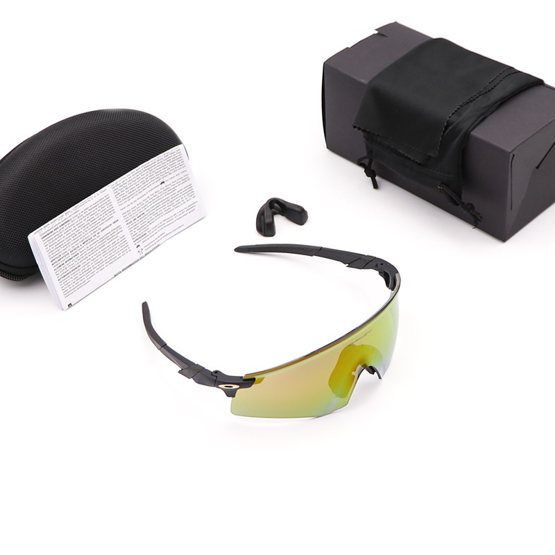Oakley Encoder Sunglasses Gradient Dark Yellow / Black