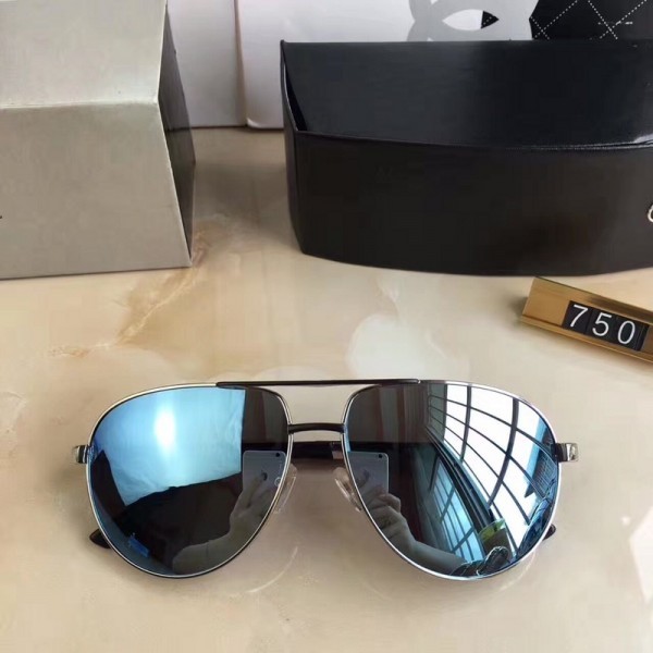 Men's Mercedes-Benz B750 Polarized Sunglasses Light Blue