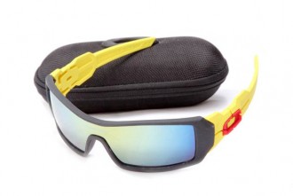 Oakley oil rig sunglasses in neon yellow and black / ice iridium