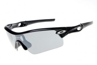 Oakley radar path sunglasses in polished black / grey iridium