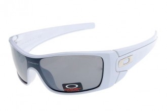 Oakley fuel cell sunglasses in white / black iridium