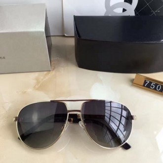 Men's Mercedes-Benz B750 Polarized Sunglasses Grey Red