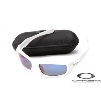 Foakleys Monster Pup Sunglasses White Frame Blue Iridium Lens OAKLEY20156244