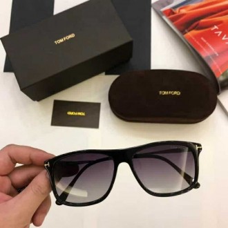 Mens Womens Tom Ford Sunglasses T0588 Black Gray