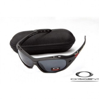 Oakley Water Jacket Sunglasses Matte Black Frame Gray Iridium Lens OAKLEY20156337