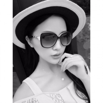 Fendi FD0059 Square Sunglasses Gray Black White