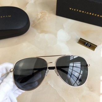 Victoria Beckham Classic Aviator sunglasses Gold Black