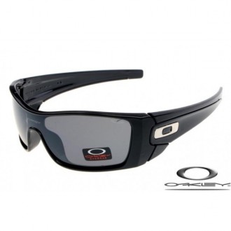Cheap Oakley Fuel Cell Sunglasses Black Frame Gray Lens For Sale