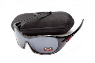 Oakley speechless polished black / clear black