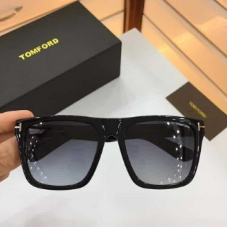 Womens Tom Ford Sunglasses Black Gray
