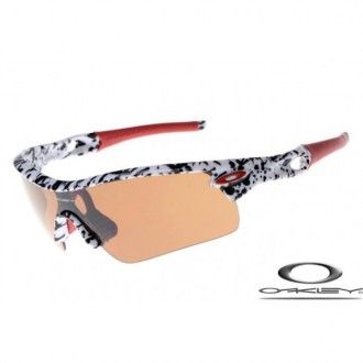  Oakleys Radar Path Sunglasses Zebra Frame Brown Lens For Sale