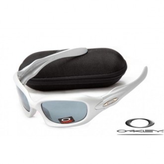 Oakley Monster Dog Sunglasses Silver Frame Gray Lens OAKLEY20156419