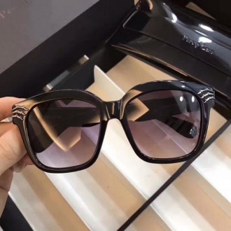 Percy Lau Fashion Square Frame Sunglasses Black