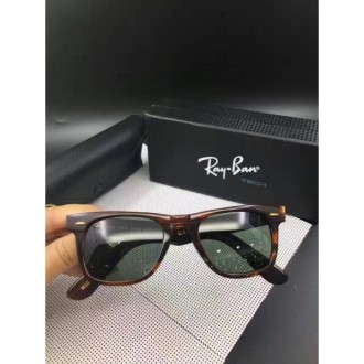 Men's Women's Ray Ban W2244 Wayfarer Sunglasses Brown